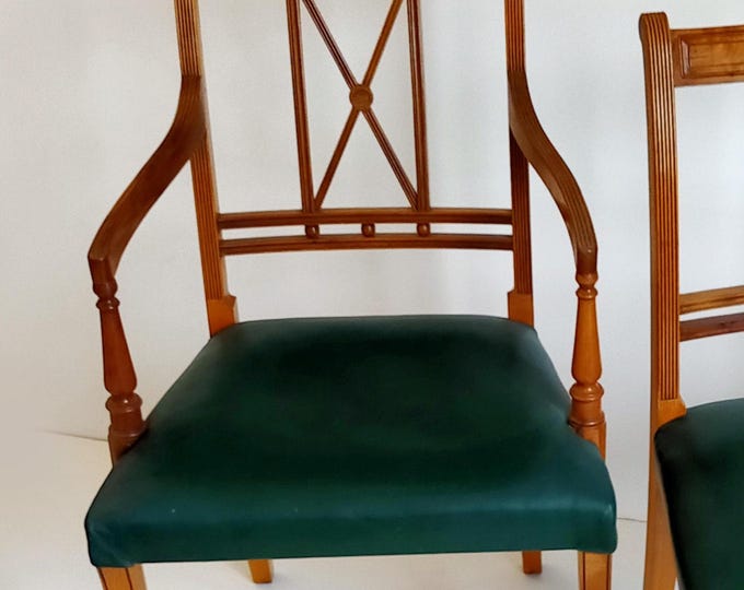 Emerald Green Leather Armchair England 900s / Chaise de Style