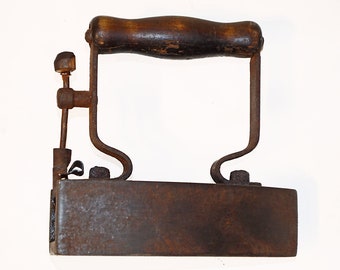 Antique Sad Iron 16cm | Laundry Room Decor Cast Iron | Ironing | Pressing | Vintage Paperweight | Doorstop | Primitive | Rustic