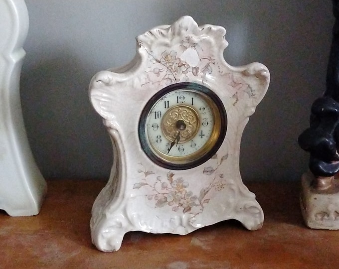 Antique Porcelain White Floral Mantle 8 day Clock with Winding | S.F. and Co Pottery | Old Clock Works Well | No need batteries | Alte Uhren