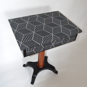 Refurbished Antique Sewing table | One drawer | Refurbished Side Table 1890-1930s | Biedermeier