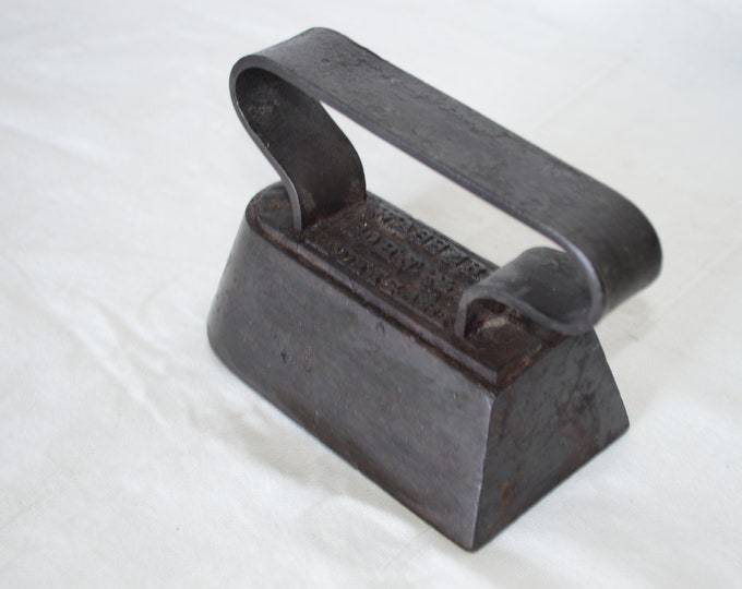 German Antique Sad Iron | Wasser Sohn No.2 Stuttgart | Laundry Room Decor Cast Iron | Ironing | Pressing | Vintage Paperweight | Doorstop
