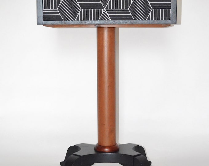 Refurbished Antique Sewing table | One drawer | Refurbished Side Table 1890-1930s | Biedermeier