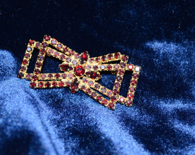 Vintage Antique Red Crystal Brooch | Gift Valentines Day | Europe & Scandinavia vintage