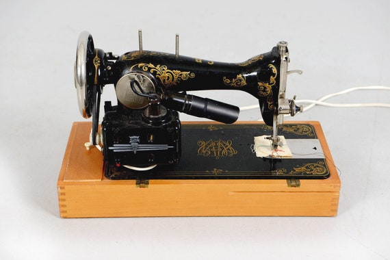 ヴィンテージ ハスクバーナ ミシン | レトロ 電動モーター