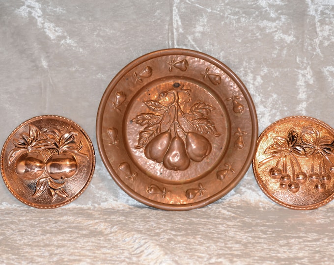 SOLD! Vintage Copper 3 Hanging Plates Set | D32 / D19cm Fruits Style Apple Peach Cherry | Copper panno Decorative Copper