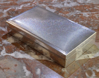 Vintage Silver Box | 12 Oz. 835 Silver with Mahogany wood interior | Length 15 cm; Weight: 340 gr.