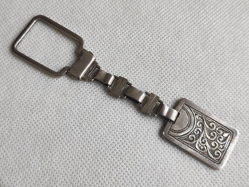 silver keychain Morocco vintage accessory from Essaouira Berber engraving jewel