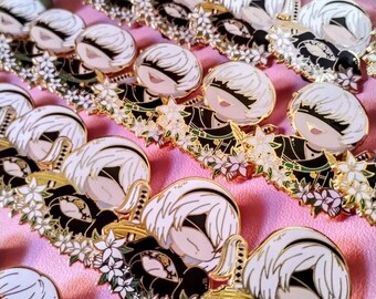 NieR: Automata 2B and 9S Enamel Pins