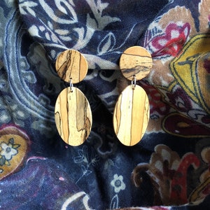 Spalted Tamarind Round Dangle Earrings