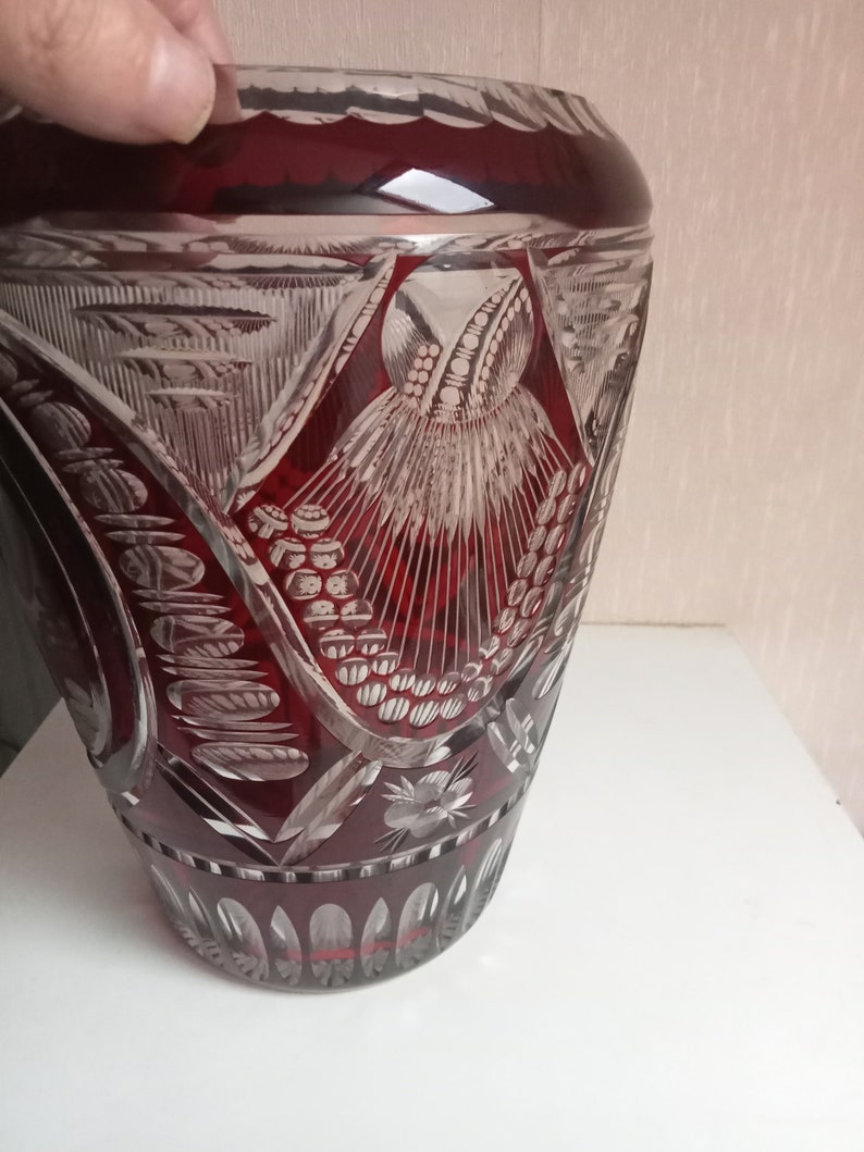Large Vase in Red Saint Louis Cut Crystal - Thumbnail 2