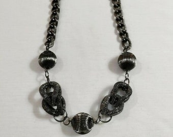 Chunky Gunmetal Mesh Knot Chain Collar Necklace Balls Chains Simply Vera Wang
