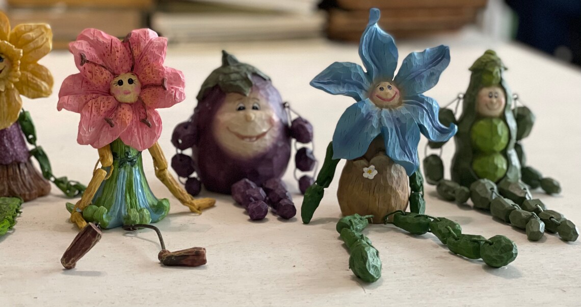 Set of 11 anthropomorphic Flowers/Fruit/Veggie shelf sitters. Etsy