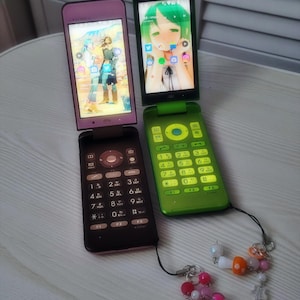 Heisei Retro Juminocore Beaded Japanese Flip Phone Keitai Cell Phone Strap Garaho Garakei