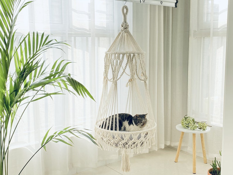 Hamaca para gatos Macrame moderna tejida a mano Cama para gatos Macrame Cama para gatos colgante Cesta para gatos colgante Columpio para gatos Regalo para gatos Regalo para amantes de los gatos imagen 6