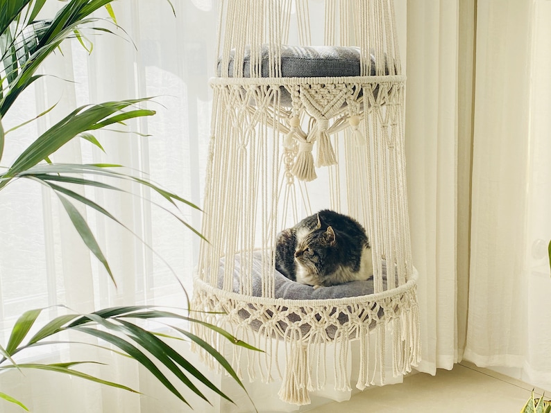 Hamaca para gatos Macrame moderna tejida a mano Cama para gatos Macrame Cama para gatos colgante Cesta para gatos colgante Columpio para gatos Regalo para gatos Regalo para amantes de los gatos imagen 9