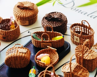 Rattan Puppenhausmöbel Miniatur, Puppenkörbe, Miniaturkorb, Puppenhausmöbel, perfektes Geschenk für Miniaturliebhaber