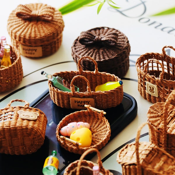 Mobili per casa delle bambole in rattan in miniatura, cestini per bambole, cestino in miniatura, mobili per casa delle bambole, regalo perfetto per gli amanti delle miniature