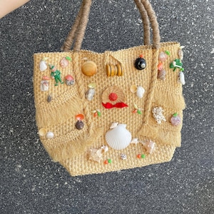 Vintage Straw Bag With Shells / Summer Straw Basket / One of a kind Natural Bag / Summer Beach Bag / Morocco Bag Basket / Shells Straw Bag
