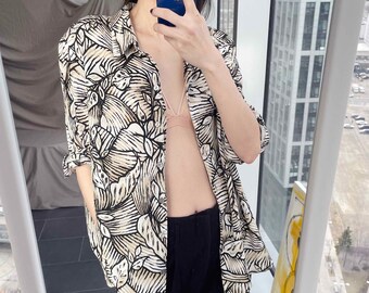 90s oversized leaf pattern blouse shirt / Unisex white black cream floral overshirt / Extra large