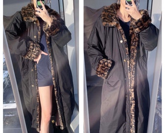 Vintage 80s 90s Black Leopard Fur Collared Coat / Oversized Animal Print Maxi Puffer Coat / Faux Leopard Fur Trim Maxi Coat Overcoat / XXXL