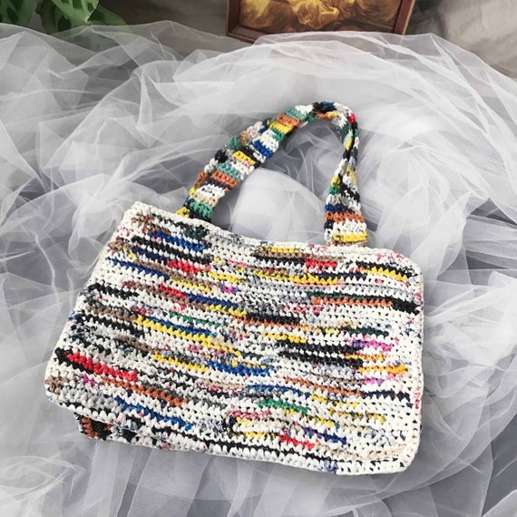 100 Recycled plastic shoulder bag Gem