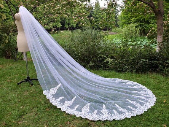 White or ivory long 118”lace wedding  veil Light ivory wedding veil cathedral length V204C – Tulip Bridal main image 3