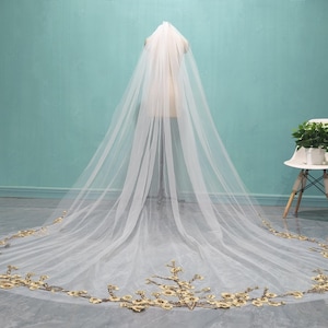 Wunderschöne Kathedrale Hochzeit Blumen-Spitzenschleier, Weiß oder Elfenbein Bild Spitzenschleier Einzigartige One-Layer-Spitzen-Brautschleier