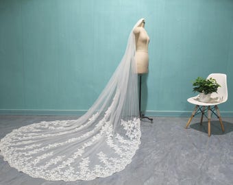 Luxury Cathedral Lace Applique Wedding Veil, Single Layer Floral Lace Veil, Ivory Lace/White Tulle Veil, Elegant Bridal Wedding Lace Veil