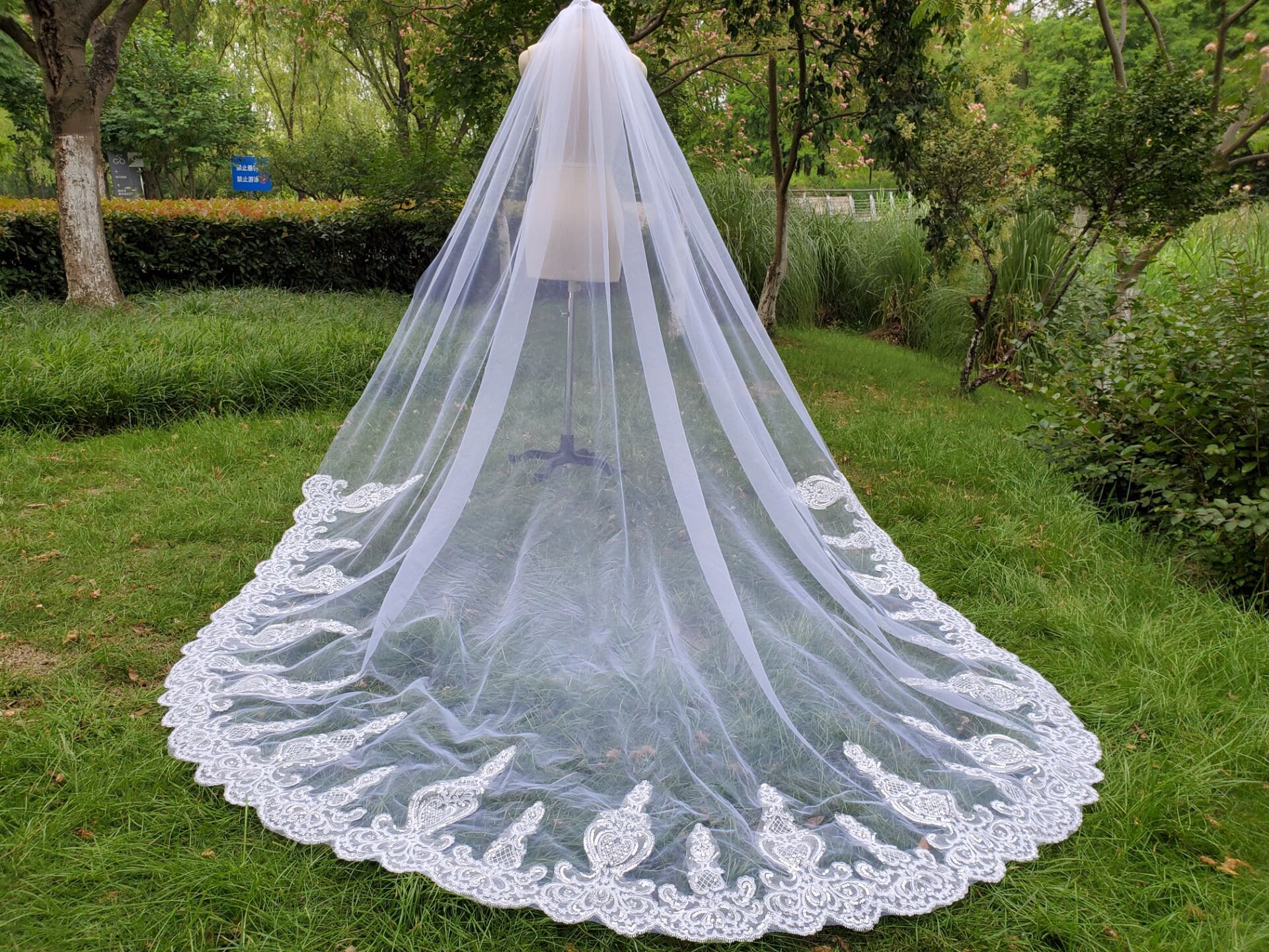 118 Inches Chapel Length Lace Edge Wedding Veil Cathedral 