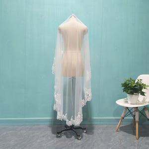 Lace veil, ivory veil, single-layer lace veil, white tulle veil, wedding drape veil, elegant bride veils, one drop veil without comb
