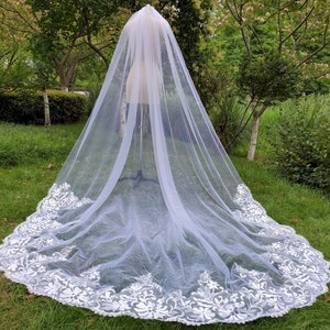 Luxury lace veil / drop veil/cathedral veil/off white/ custom veil ivory