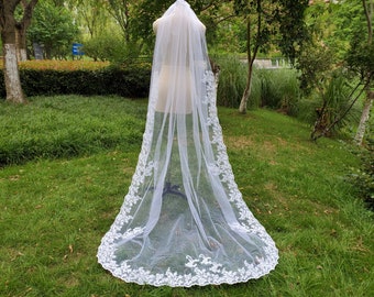 ONE TIER wedding lace veil  ivory lace trim veil  lace applique cathedral veil, long bridal veil, white veil  & vomb