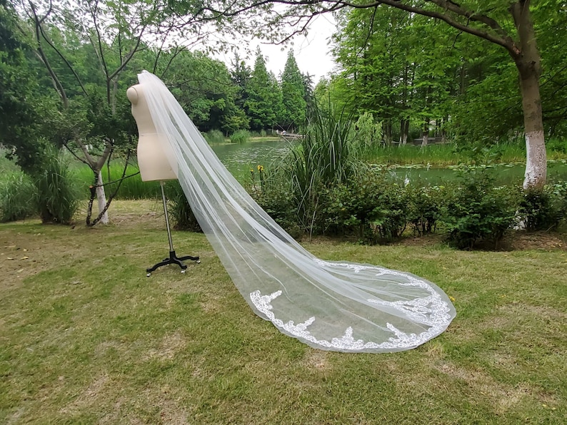Luxury Rhinestone Cathedral bride veil White Ivory Lace Vail 1 tier wedding dress veil bridal accessories /& Comb Long 118\u201c