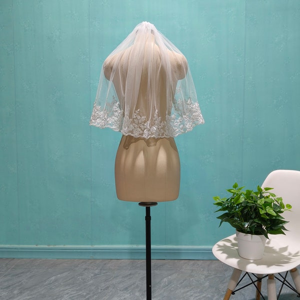White Ivory Lace Short Veil, One Layer Bride Veil, Women's Wedding Lace Short Veil, Delicate Bride Lace Veil