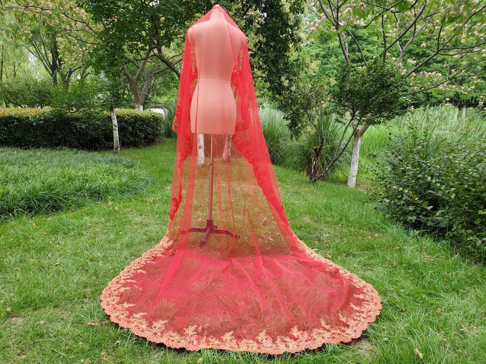 Red Sequins lace veil /Bridal Wedding Veil /Gold Lace Trim Etsy