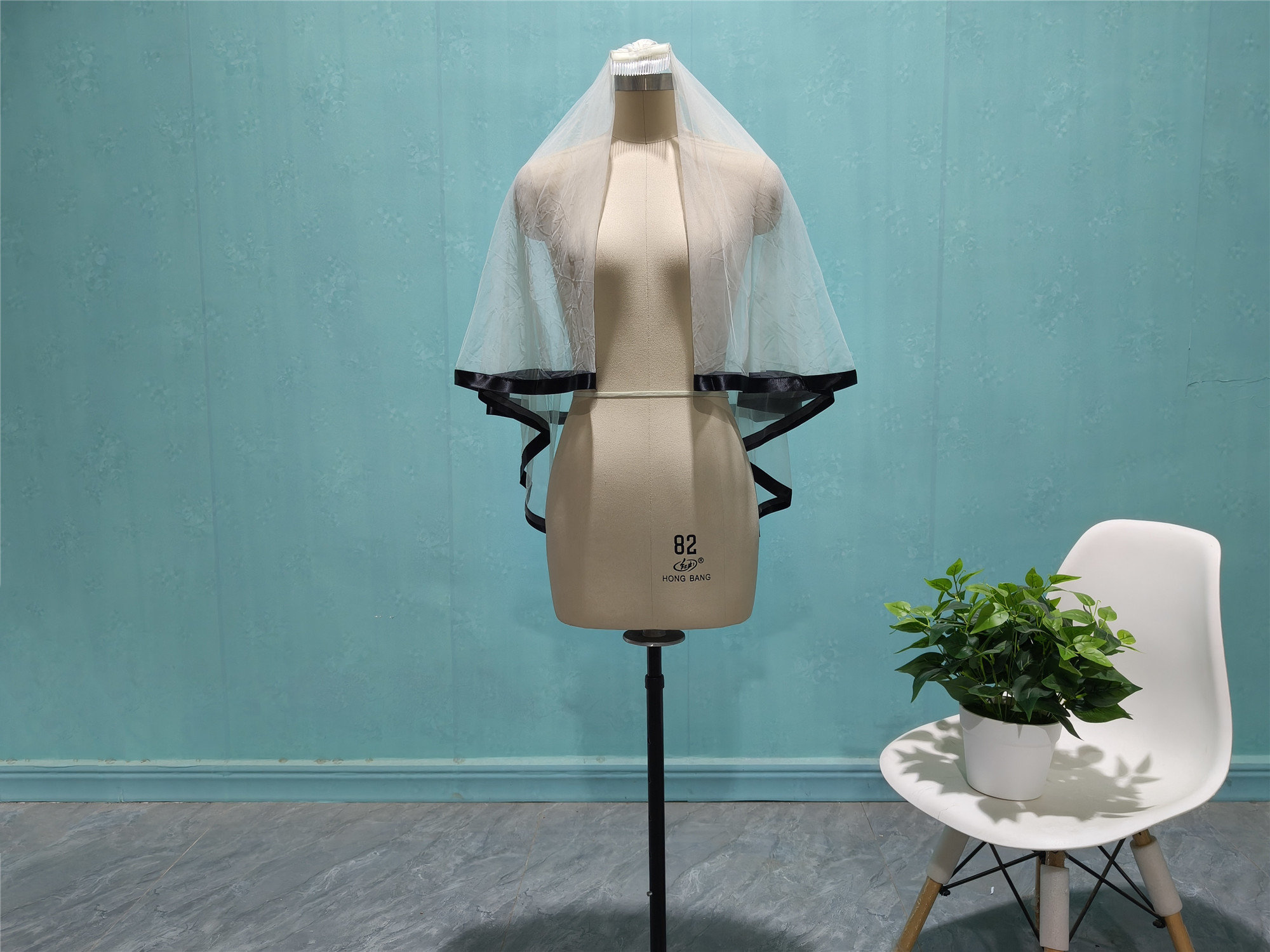 Velo Semplice ed economico da Sposa Doppio strato di tulle con calata e pettine