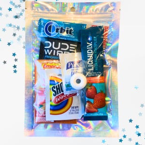 Jongens katerpakket feestartikelen: vrijgezellenfeest, bruiloft, verjaardag - Just In Case Bag, Dude Men His build your own recovery kit goodiebag