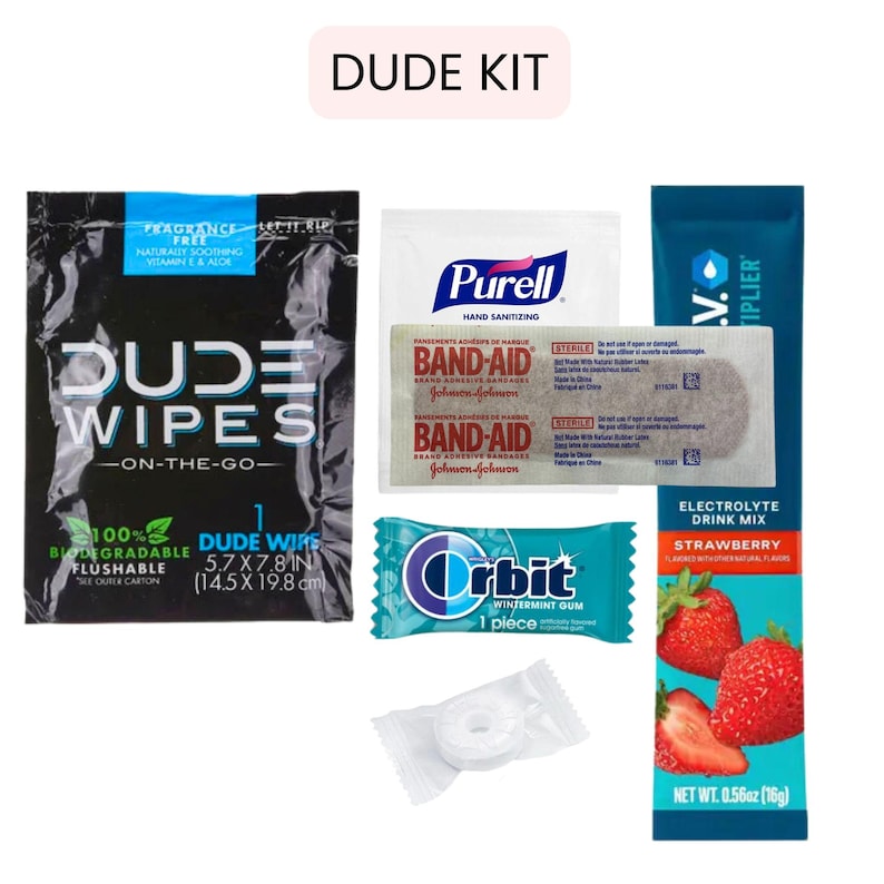 以下が含まれることがあります： 「DUDE KIT」と書かれたパーソナルケア用品のセット。 Dude Wipes (14.5 x 19.8 cm)、ハンドサニタイザー、バンドエイド、Orbitガム、ミント、ストロベリー味の電解質ドリンクミックスが含まれています。持ち運びに便利です。