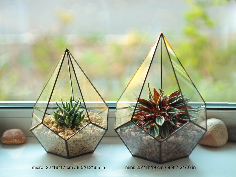Small stained glass florarium Decorative tank for home flowers, artificial plants Cute handcrafted table decor pentagonal pyramid pot image 3