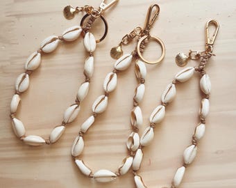 Trendy Boho Bag Dangle, boho accessories, beachy, coastal, luxury, neutrals, cowrie, jute macrame, shells