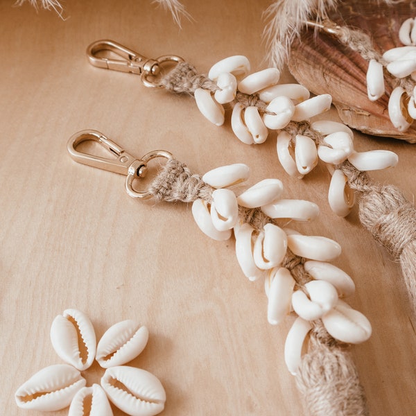 Summer, Boho Beach Keychain, boho accessories, beachy, coastal, luxury, neutrals, cowrie, jute macrame, shells