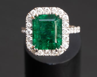 Emerald ring for women, Vintage emerald ring, Emerald diamond engagement ring, Statement ring, Dinner ring for wife, Cocktail Ring for women