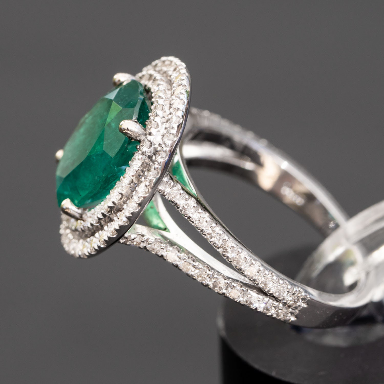 Emerald Engagement Ring in 14K White Gold 3.90 Carat Natural - Etsy