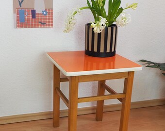 70er Jahre Cube Box Hocker Sitz gepolstert Kunstleder ORANGE Truhe Kiste Schemel vintage stool seventies sixties retro space age mid century