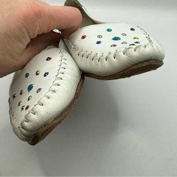 Vtg Tempos white leather colorful bedazzled rhine… - image 10