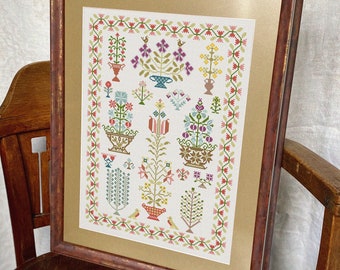 Antique Floral Sampler Cross Stitch Pattern, X Stitch Chart, Primitrive Embroidery Design, Instant Download PDF