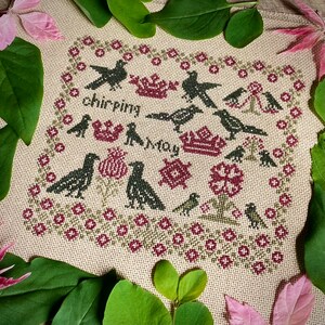 さえずる鳥のサンプルクロスステッチパターン、簡単なクロスステッチチャート、春のXステッチ刺繍、PDFの即時ダウンロード