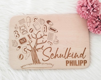 Frühstücksbrettchen mit Name / Schulkind Brettchen Baum / Geschenkidee zur Einschulung