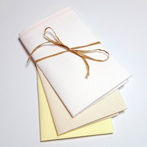 Stoffpaket &quot;Aida&quot; zum Sticken mit 3 Farben für Kreuzstich Weiß-Beige-Gelb