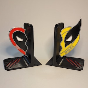 Deadpool & Wolverine Movie-Inspired 3D Printed Bookends – Broken Heart Locket Design with Claw Marks